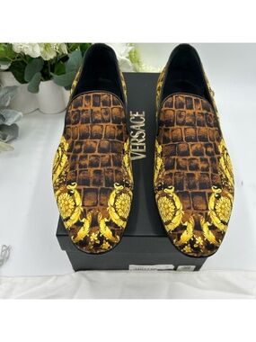 Men’s Versace BAROCCO print silk loafers. Size 45, made in Italy.